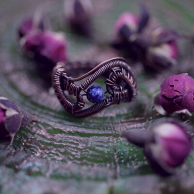 Pierścionek miedziany z lapis lazuli "Taniec" - Inspired Randomness - Smocze Sny